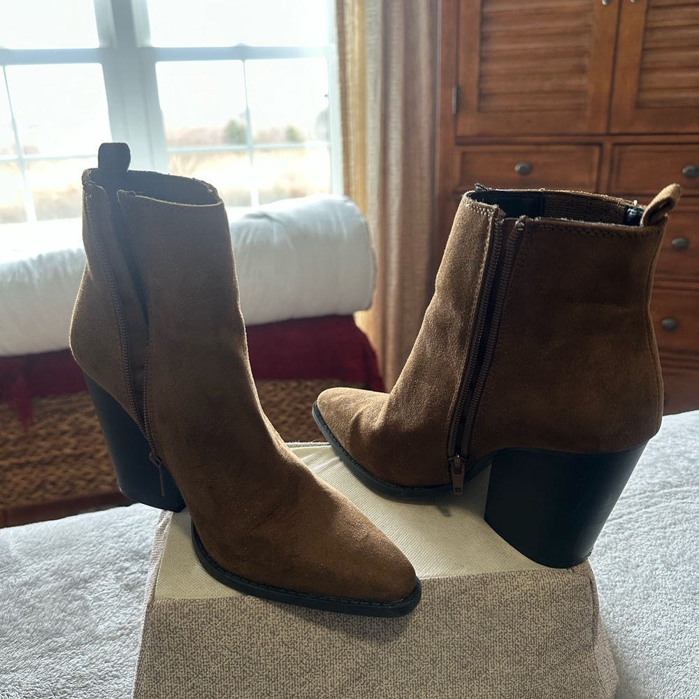 Brown Ankle Boots with Western Design and Stacked Heel